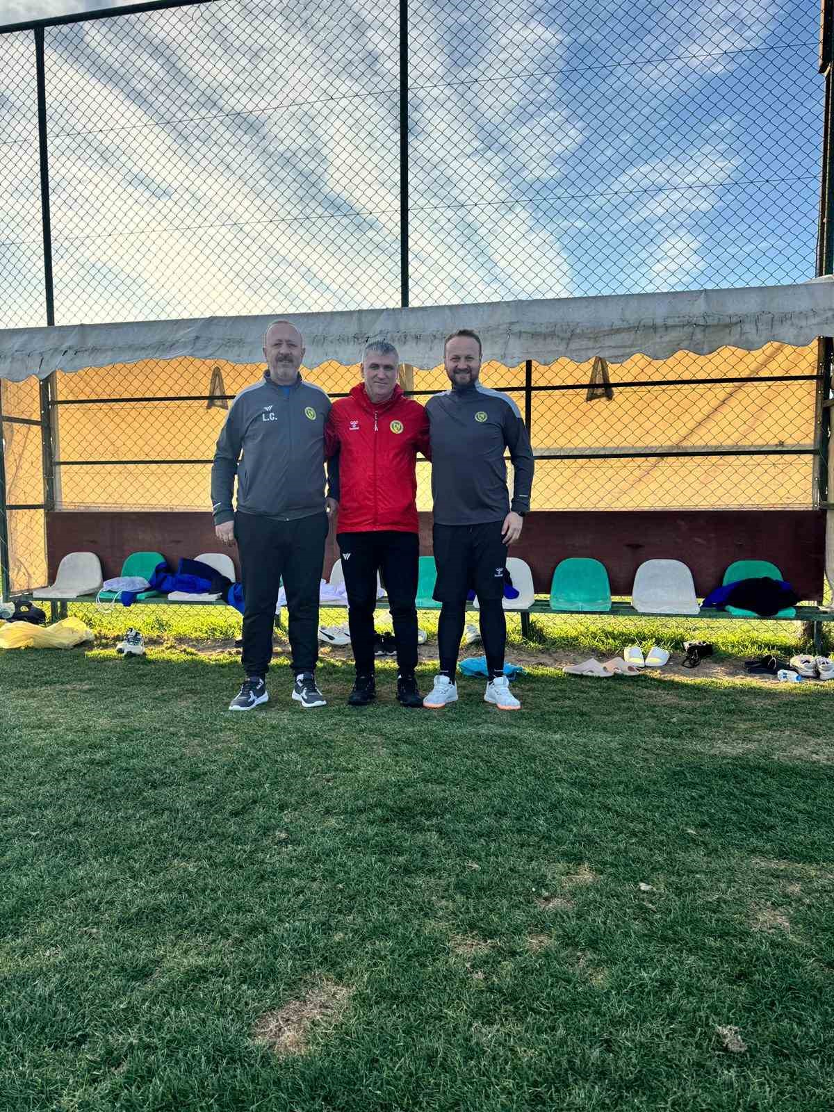 Antren&ouml;r&uuml; Akg&uuml;n, Antalya kampını değerlendirdi
