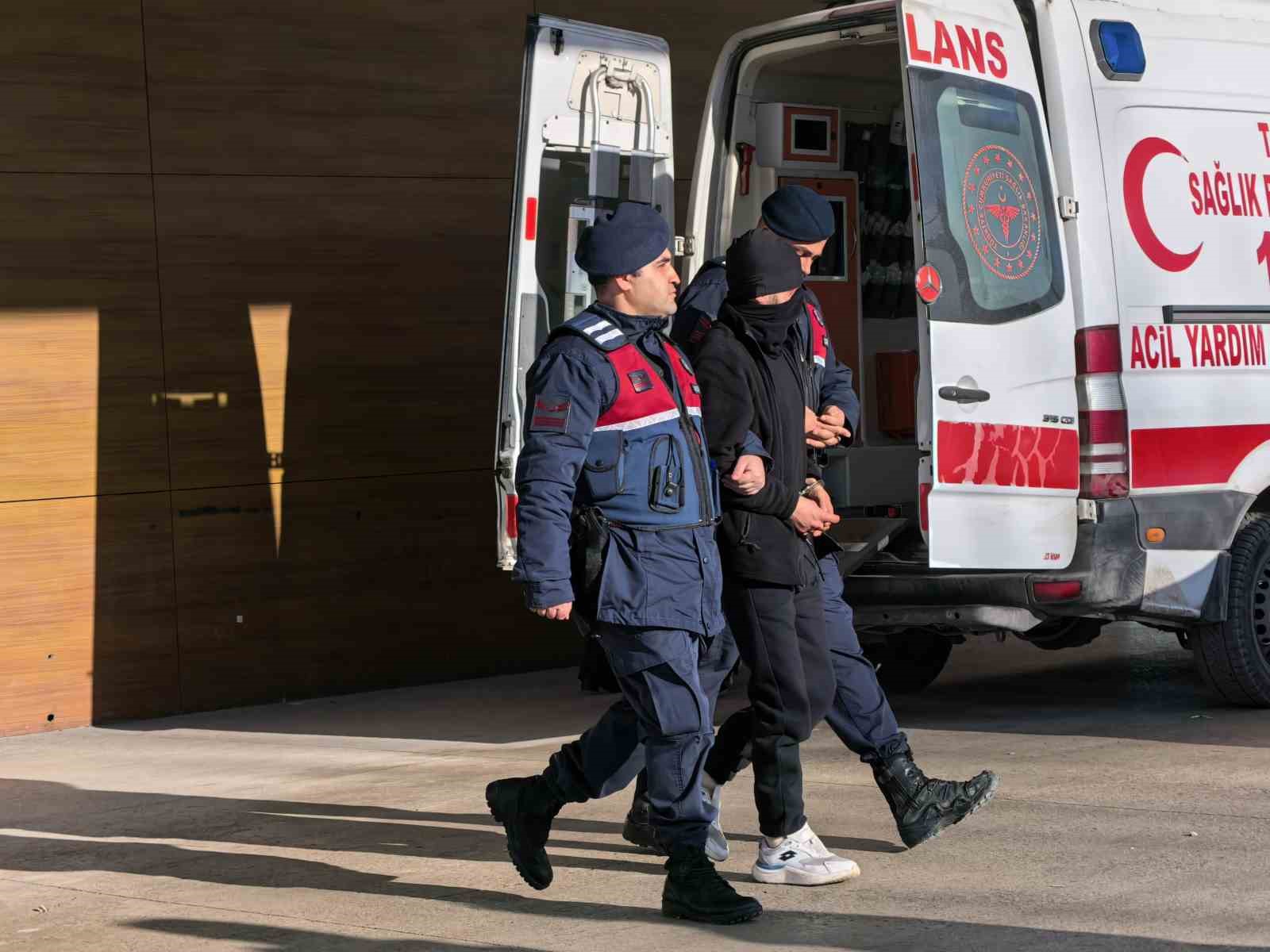 Bursa&rsquo;da tekel bayine t&uuml;fekli saldırı: cezaevi firarisi 19 g&uuml;n sonra tutuklandı
