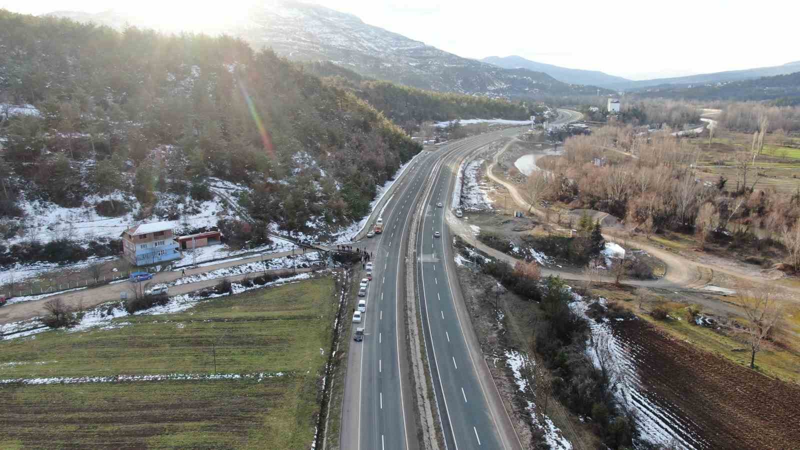 Kastamonu’da hafif ticari araç şarampole uçtu: 1 ölü