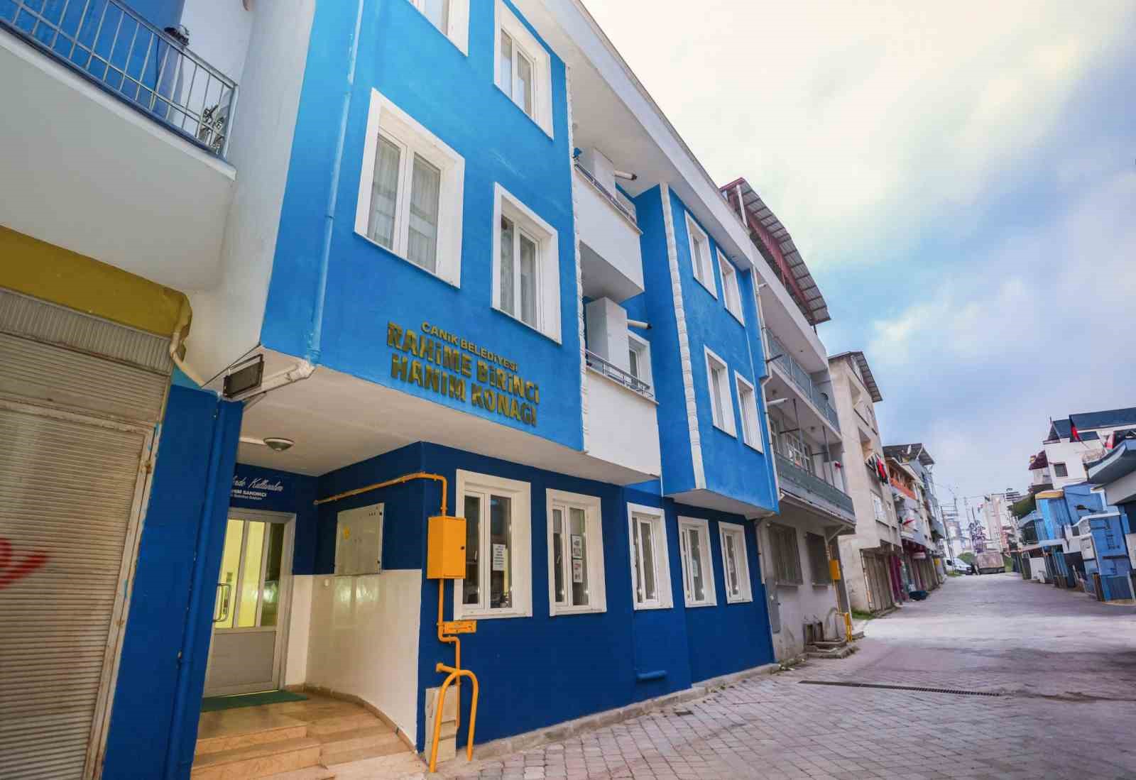 Canik&rsquo;te hanım konaklarında 12 bin 132 kadına mesleki eğitim
