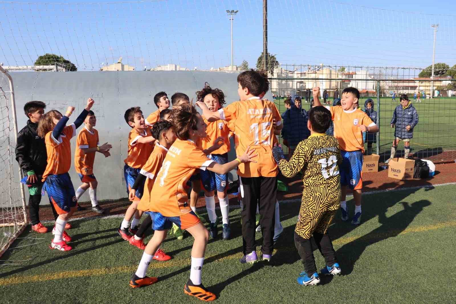 Şampiyonluk kupası Atakum&rsquo;da
