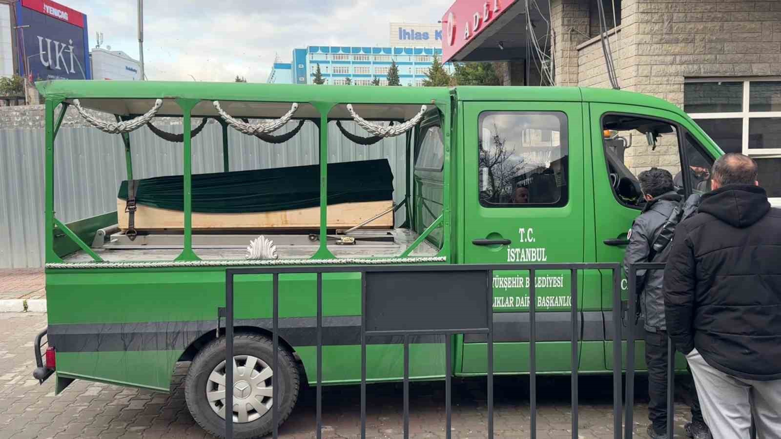 Rus y&uuml;z&uuml;c&uuml;ye ait olduğu değerlendirilen ceset Adli Tıp Kurumu&rsquo;na getirildi
