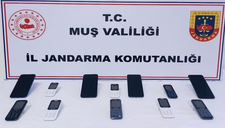 Muş’ta kaçak cep telefonu operasyonu