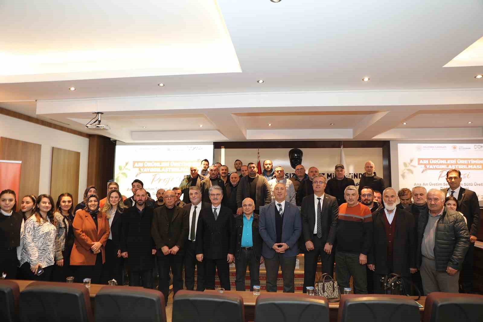 Samsun&rsquo;da arıcılara &uuml;retim seti desteği
