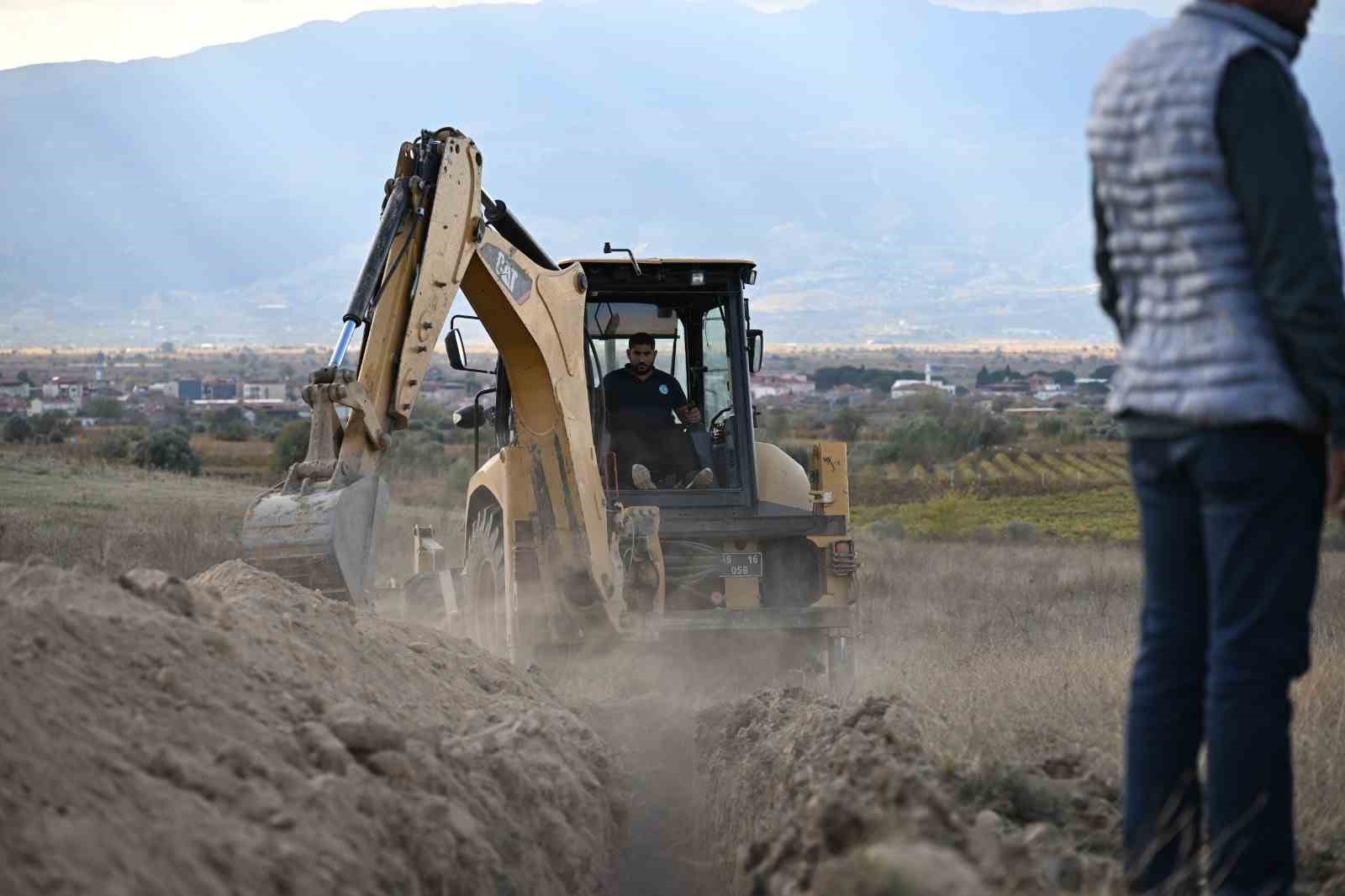 Manisa&rsquo;da 45 yıllık asbestli i&ccedil;me suyu hattı tarihe karışıyor
