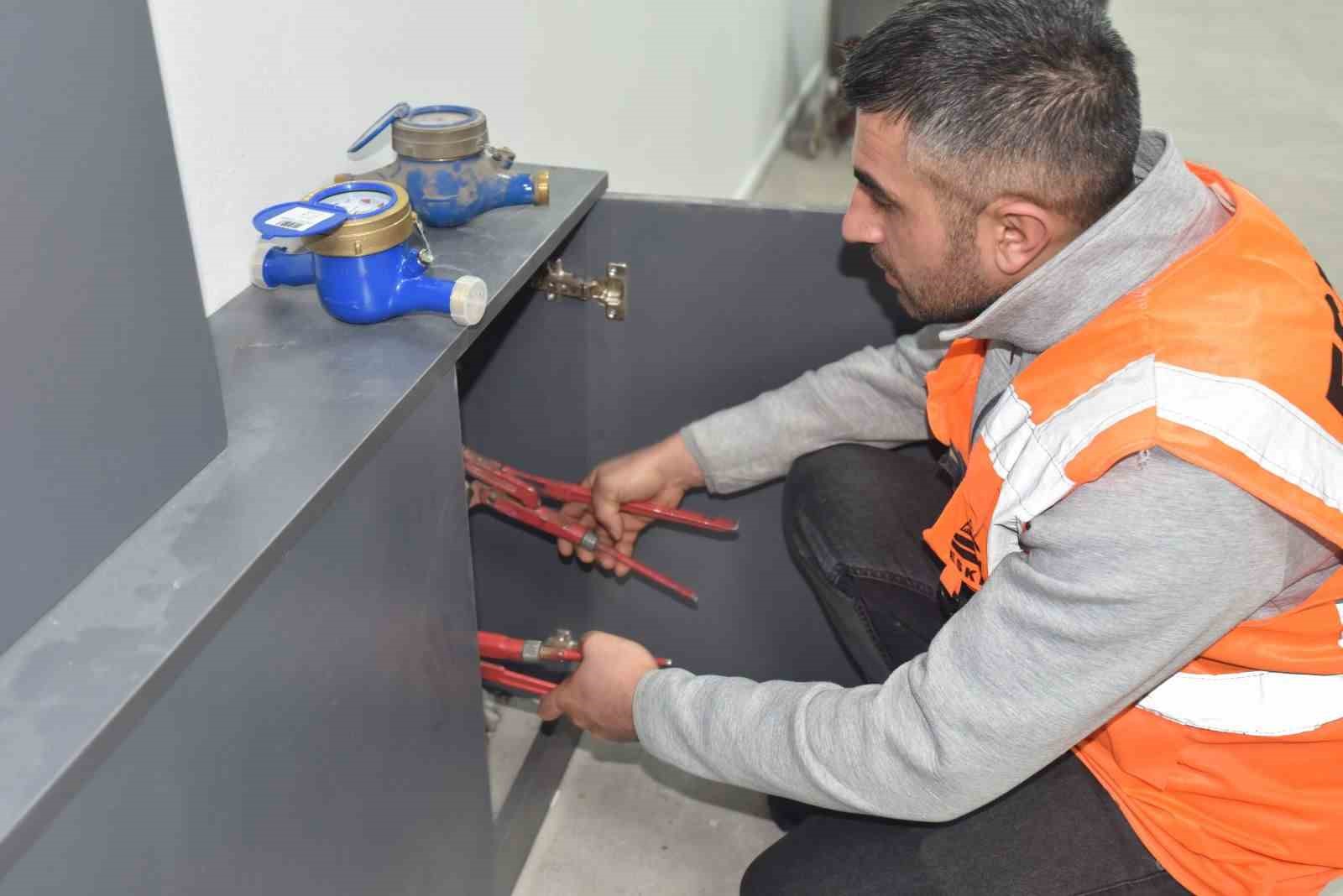 ESKİ, eskiyen su saya&ccedil;larını yeniliyor
