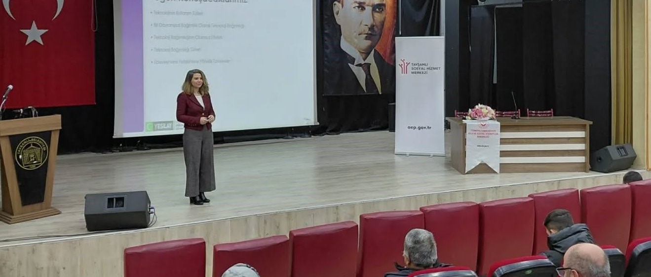 Tavşanlı&rsquo;da "Teknoloji Bağımlılığı" konulu seminer d&uuml;zenlendi
