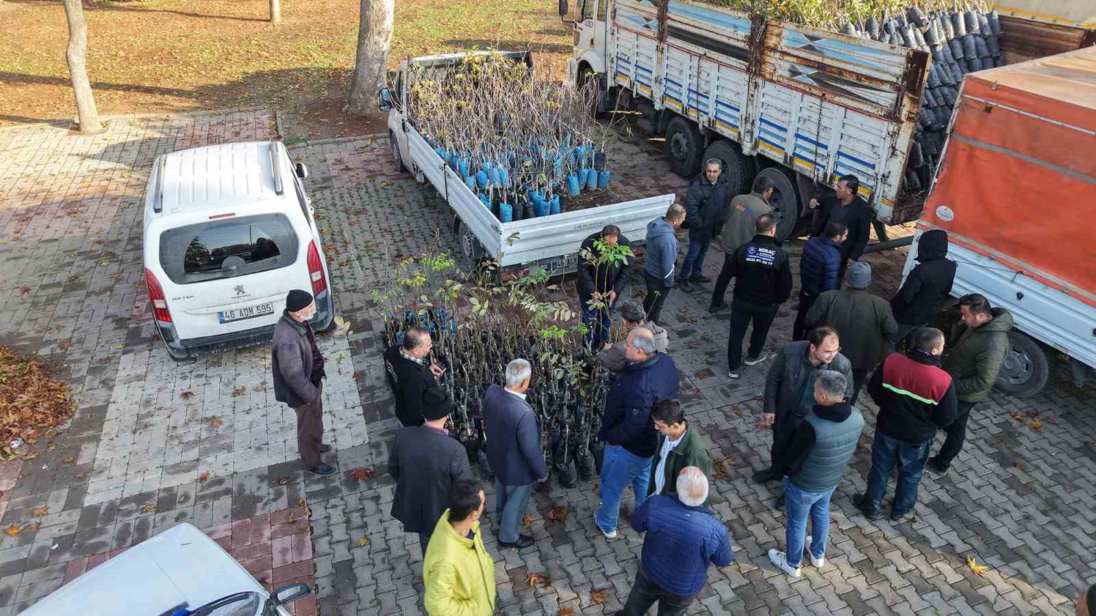 Kahramanmaraş B&uuml;y&uuml;kşehir&rsquo;den 2025&rsquo;te &ccedil;ift&ccedil;iye 100 milyonluk destek
