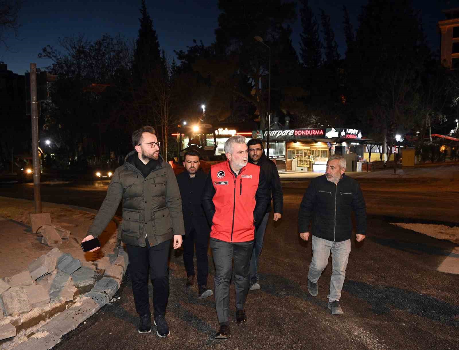 Kahramanmaraş&rsquo;ta b&uuml;y&uuml;kşehirden asfalt atağı
