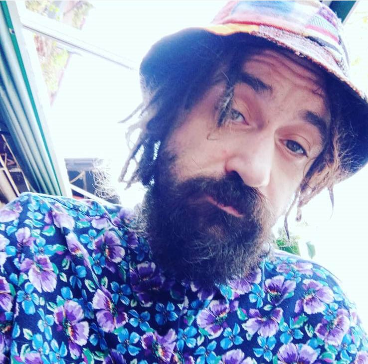 Beyoğlu&rsquo;nda yabancı uyruklu şahsın ş&uuml;pheli &ouml;l&uuml;m&uuml;: Evde kaşık ve şırınga bulundu
