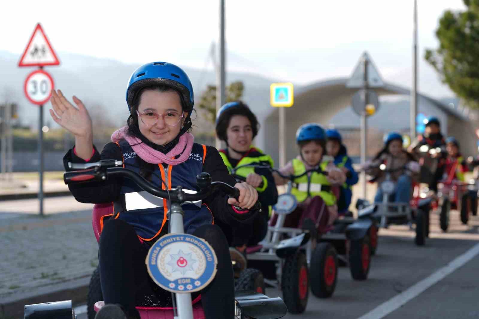 Oyak Renault&rsquo;dan gelecek i&ccedil;in g&uuml;venli adımlar projesi
