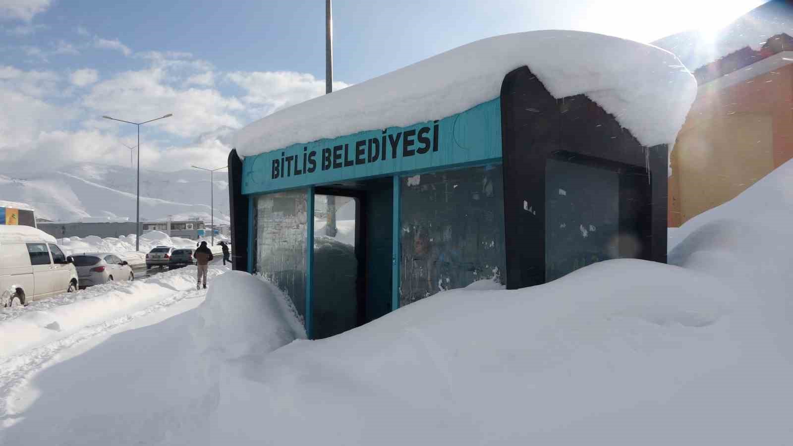 Bitlis’te 76 köy yolu ulaşıma kapalı