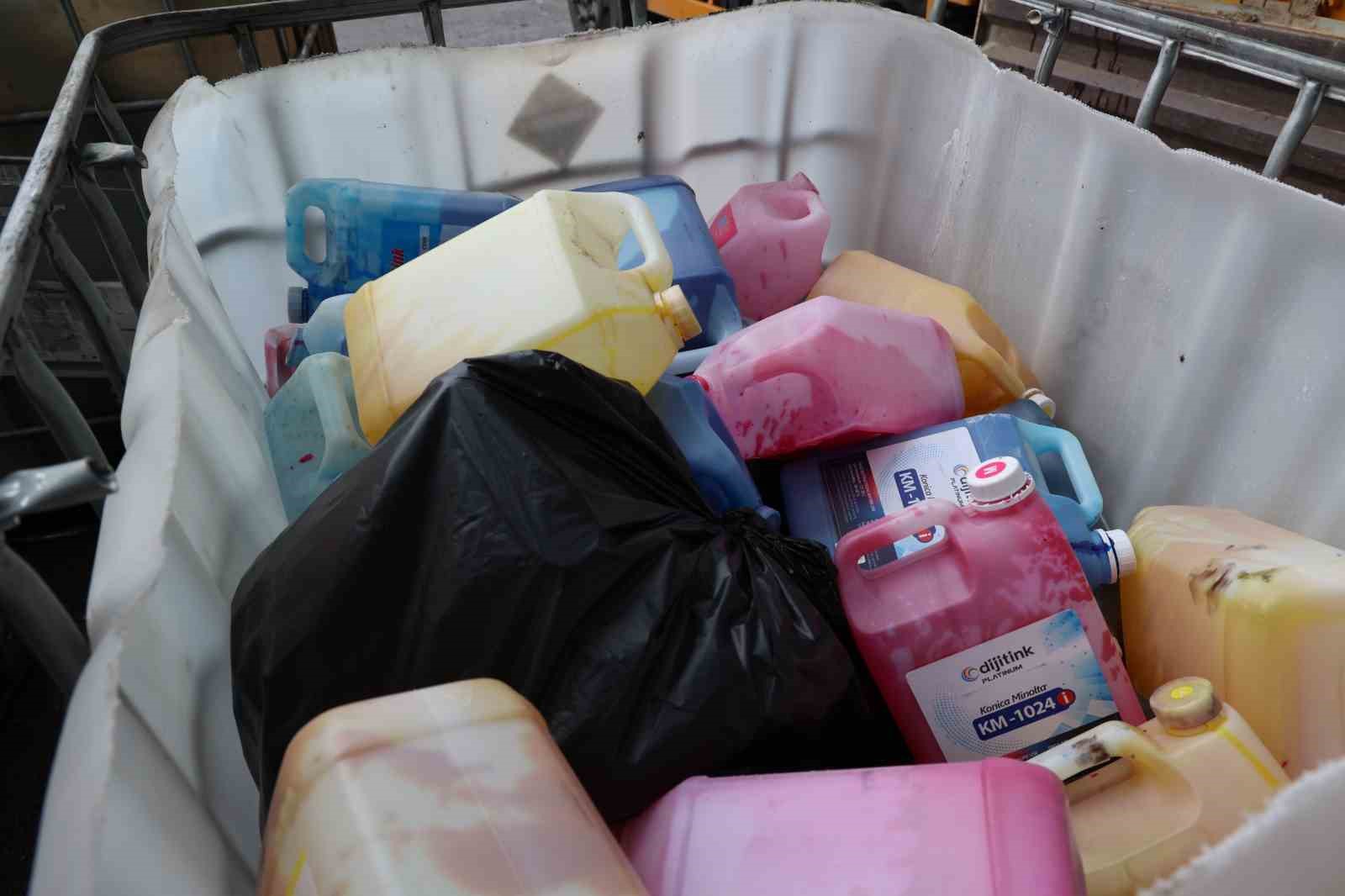 B&uuml;y&uuml;kşehir son 3 yılda 32 ton tehlikeli atığı bertaraf etti
