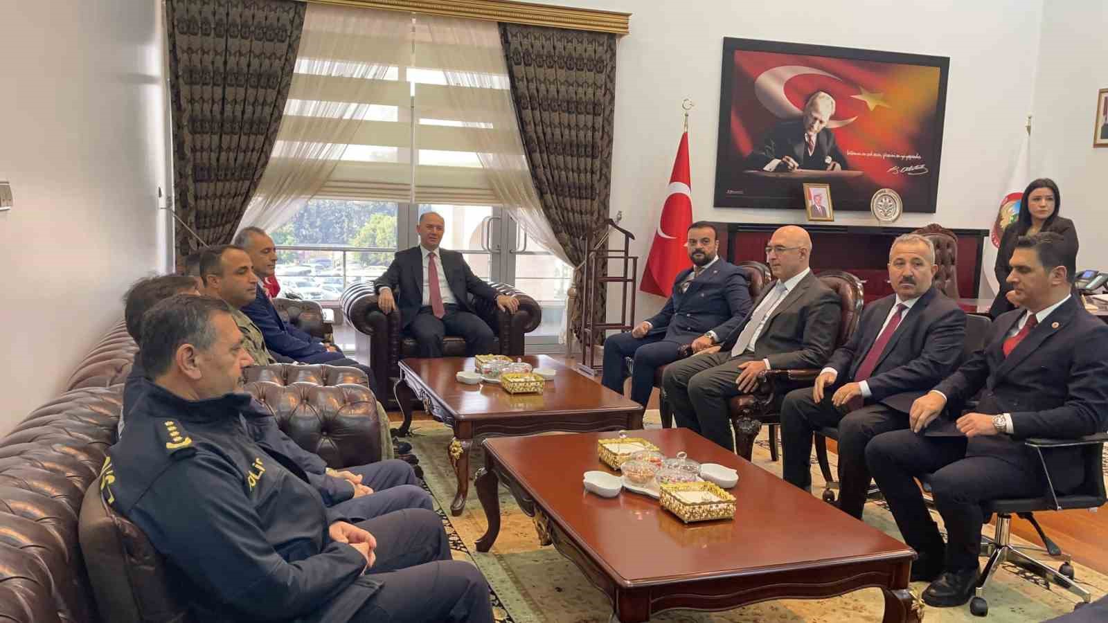 Vali Serdenge&ccedil;ti Osmaniye&rsquo;de g&ouml;revine başladı
