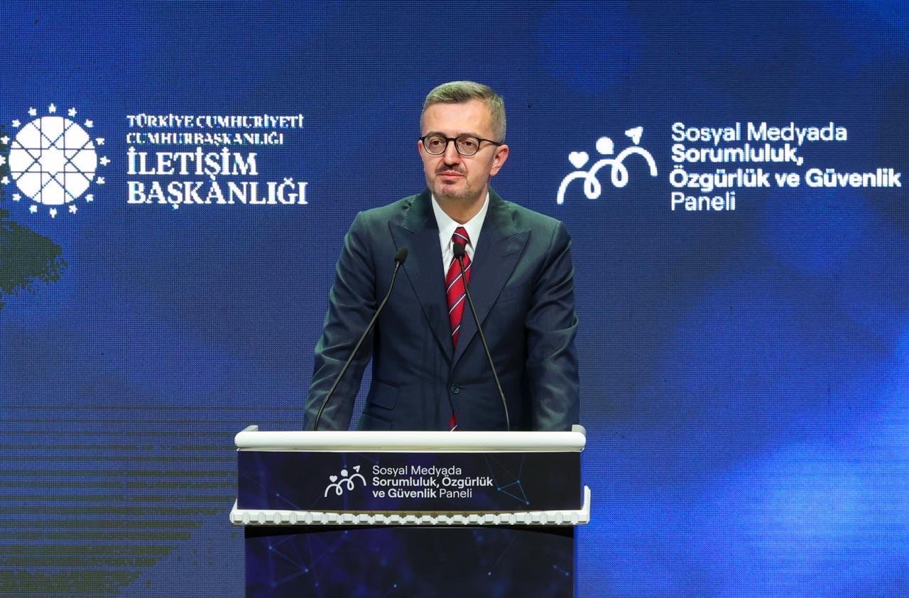 İletişim Başkanı Duran: "Dijital zorbalıktan, şiddet ve nefret dilinin giderek dijital alana hakim olmasından rahatsızlık duyuyoruz"