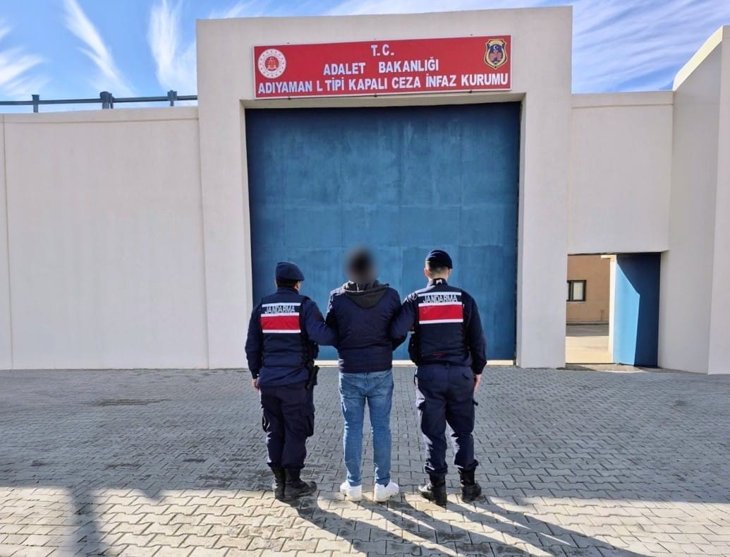 Jandarmadan aranan şahıslara operasyon: 11 tutuklama