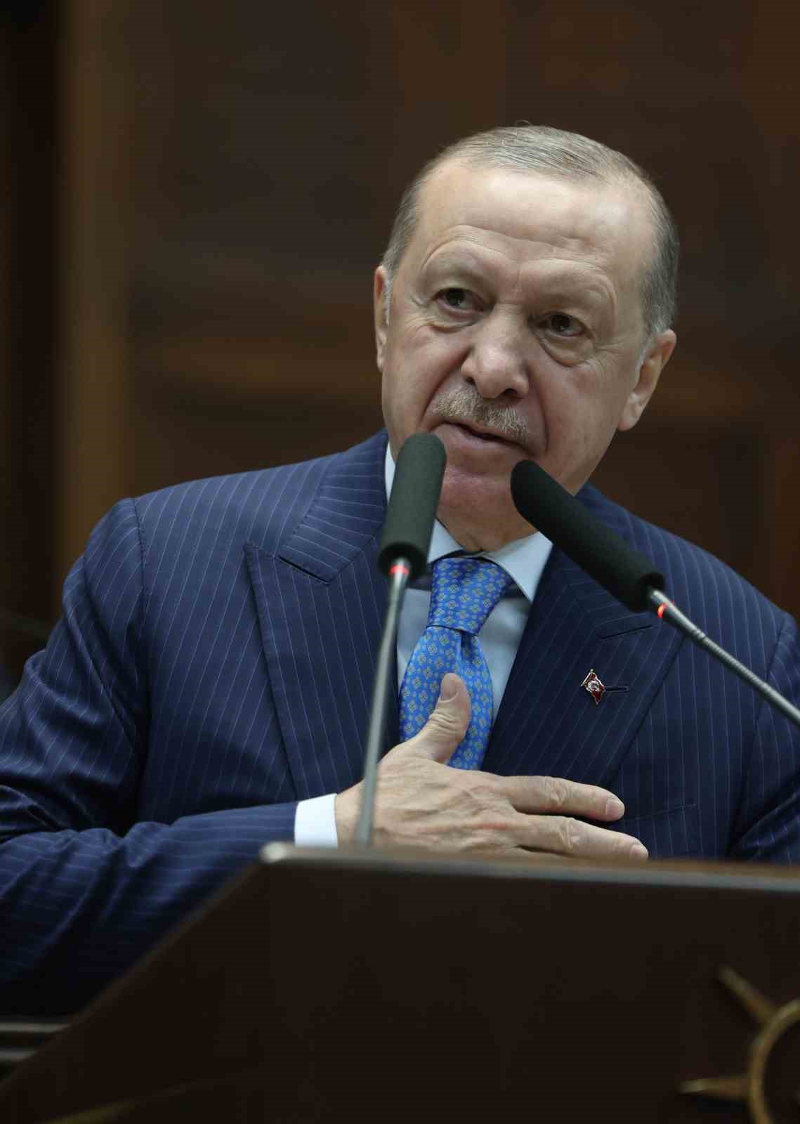 Cumhurbaşkanı Erdoğan: "Bayrağımıza uzanan o kirli elleri muhakkak bulacak, bunun hesabını o hainlerden mutlaka soracağız"
