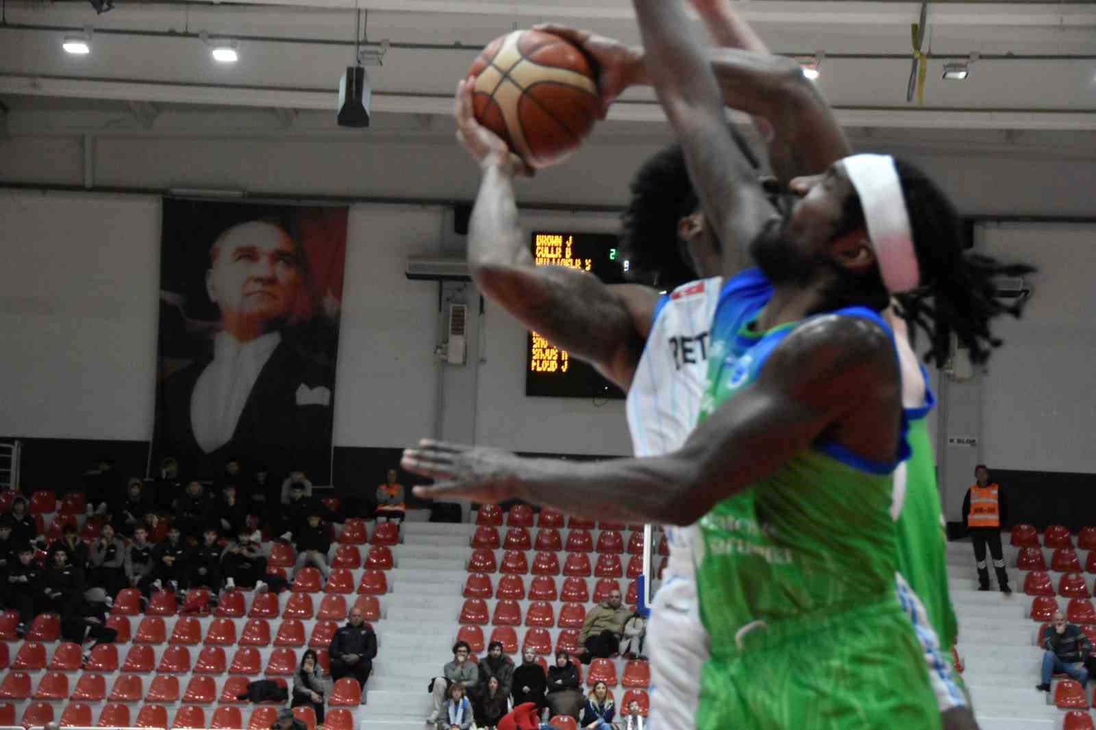 FIBA Avrupa Kupası: Aliağa Petkimspor: 82 - Dinamo BDS Sassari: 70
