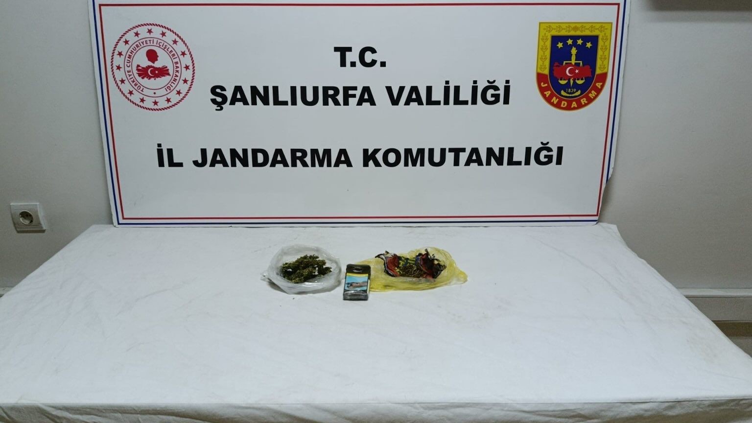 Şanlıurfa&rsquo;da uyuşturucu operasyonu: 9 g&ouml;zaltı
