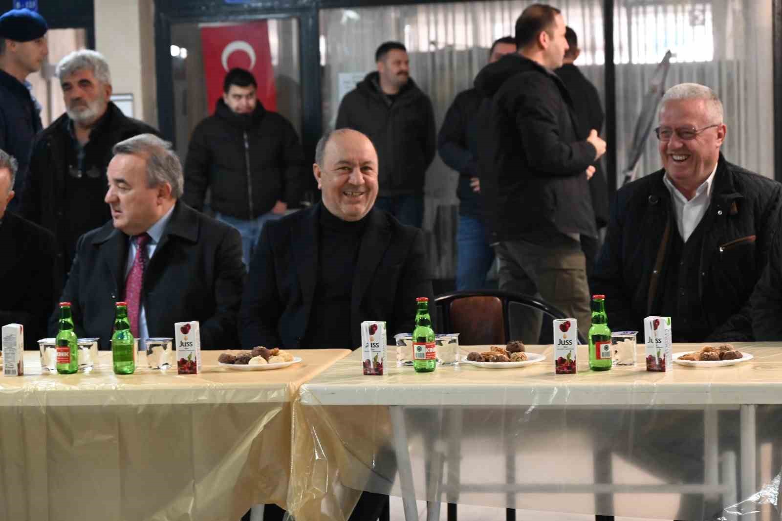 Boz&uuml;y&uuml;k&rsquo;te Taksiciler ve Taksi Dolmuş&ccedil;uları Derneği Ofisi hizmete girdi
