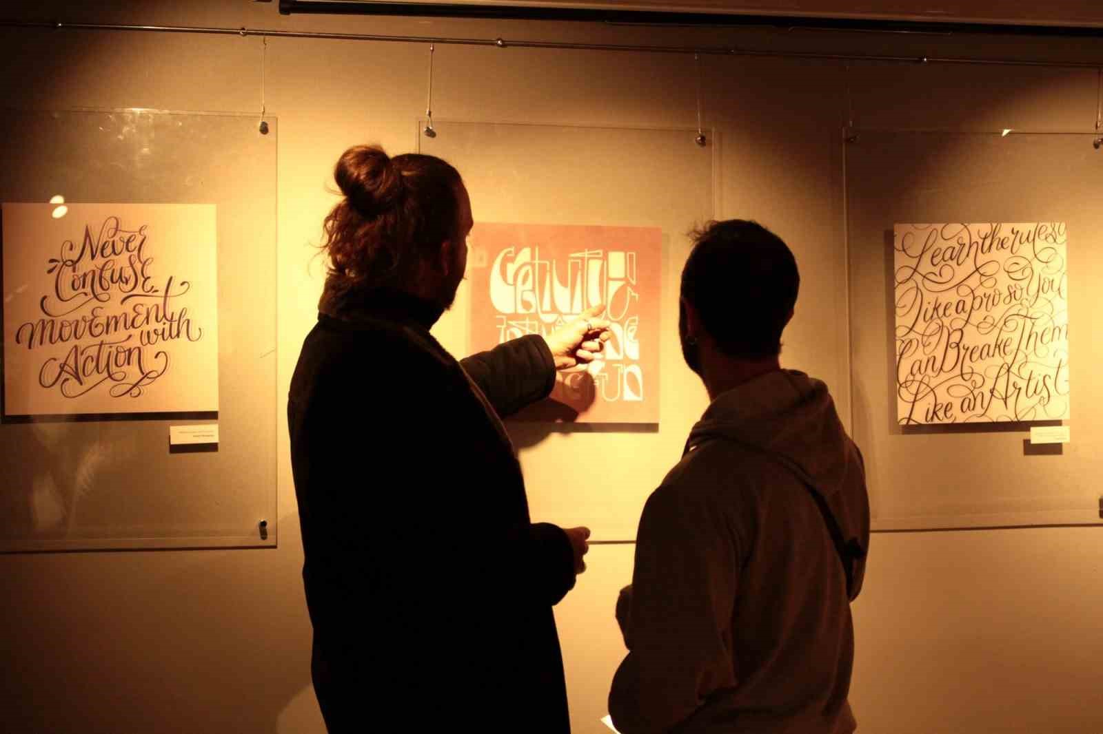 "Bilgelerden Notlar" sergisi Yazı Sanatları M&uuml;zesinde a&ccedil;ıldı
