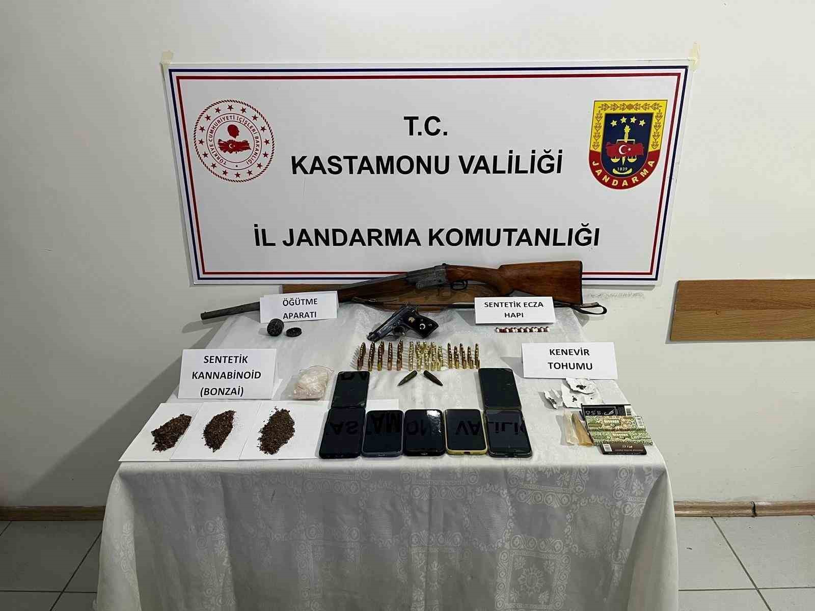 Kastamonu&rsquo;da uyuşturucu operasyonu: 4 tutuklama
