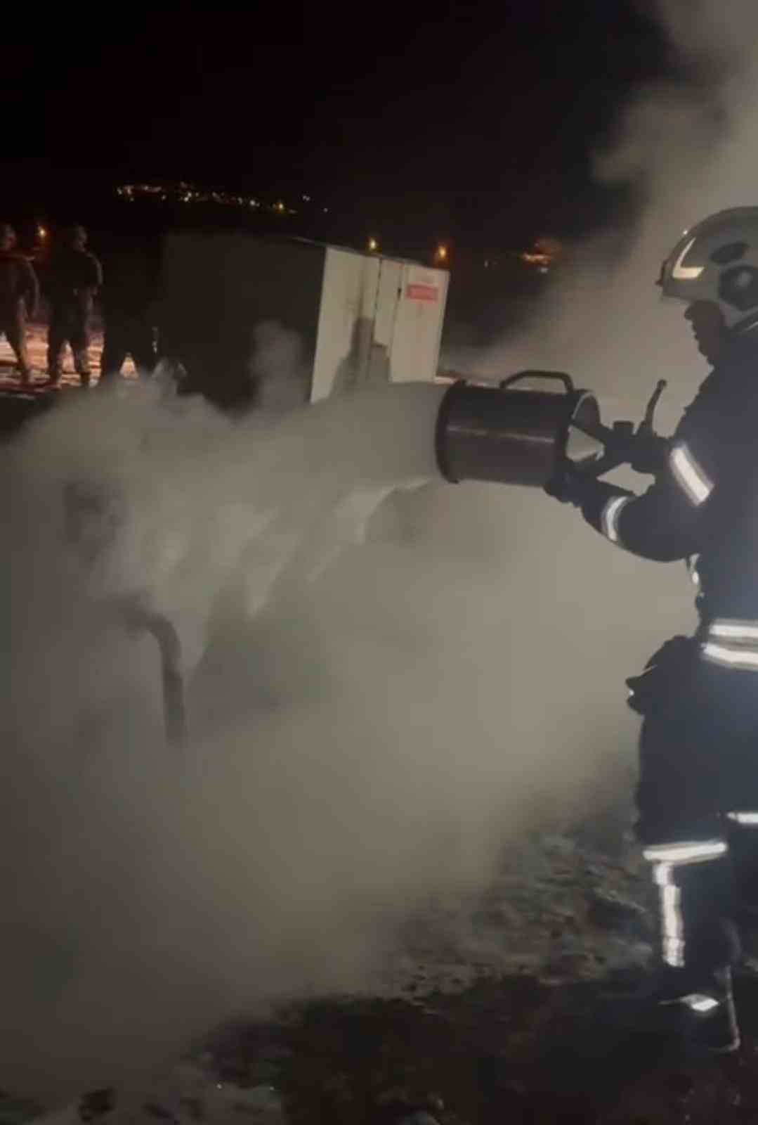 Batman’da petrol kuyusunda çıkan yangın söndürüldü