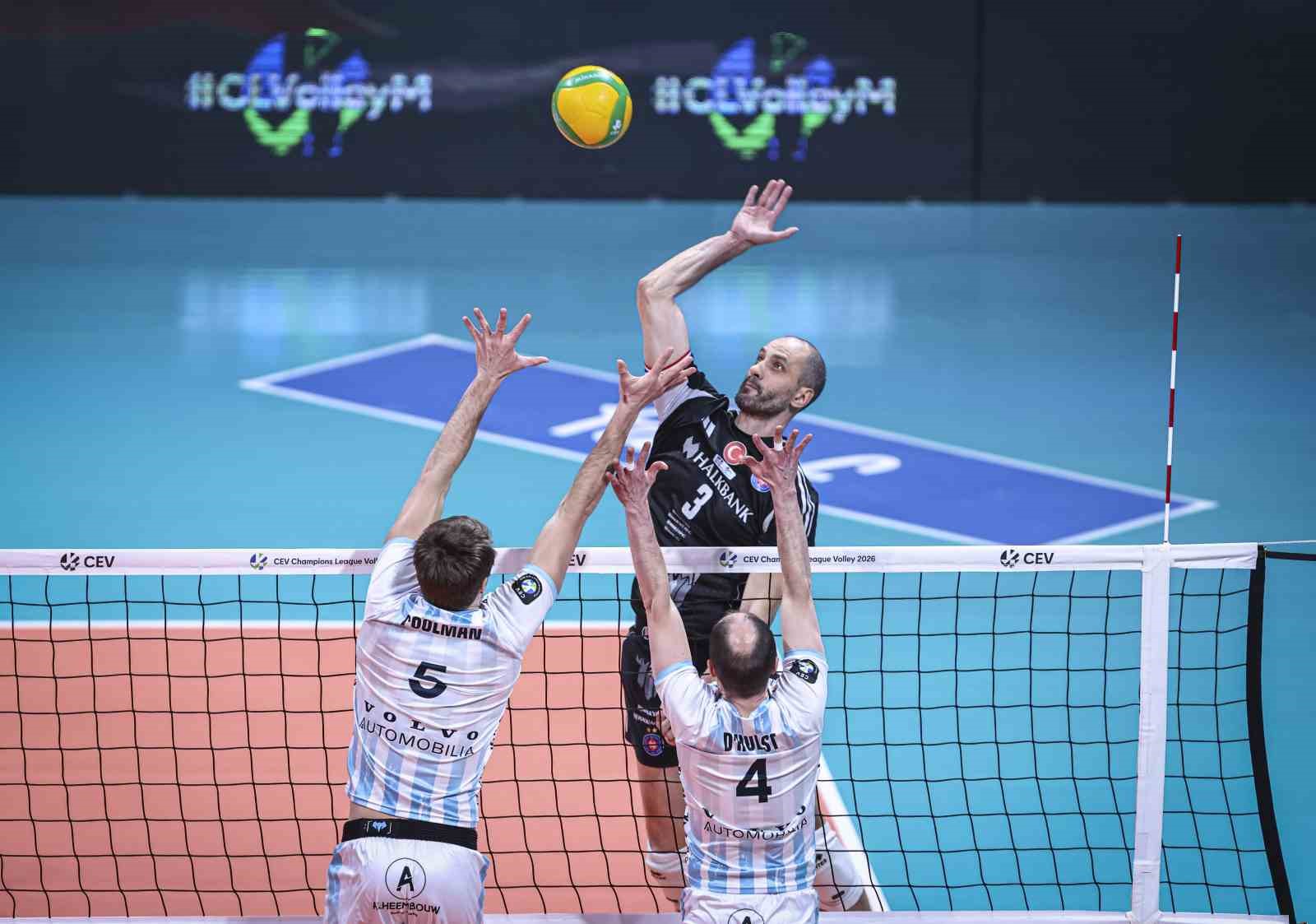 CEV Şampiyonlar Ligi: Halkbank: 2 - Knack Roeselare: 3