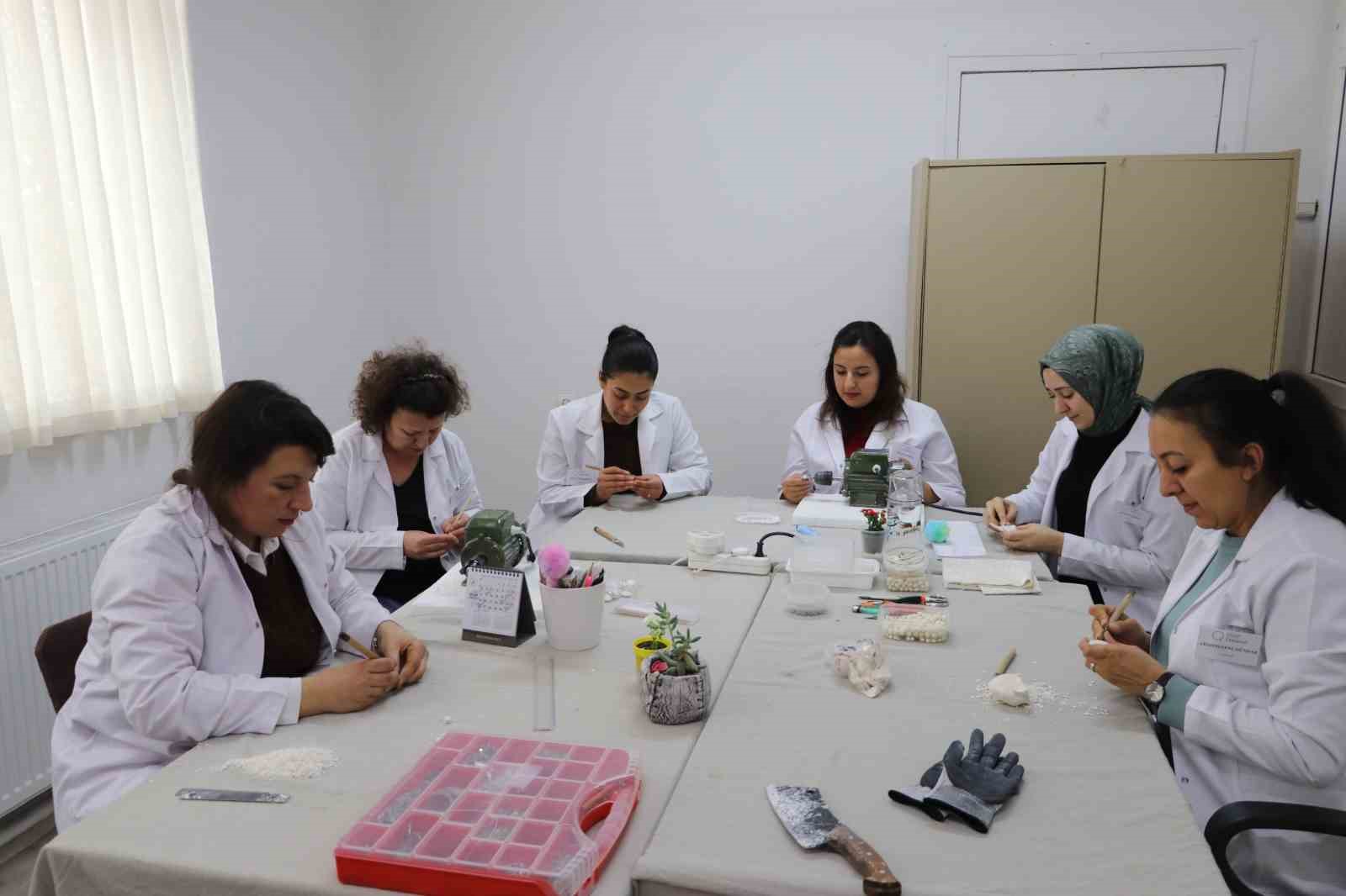 Eskişehir’in "Beyaz Altını" usta ellerde hayat buluyor