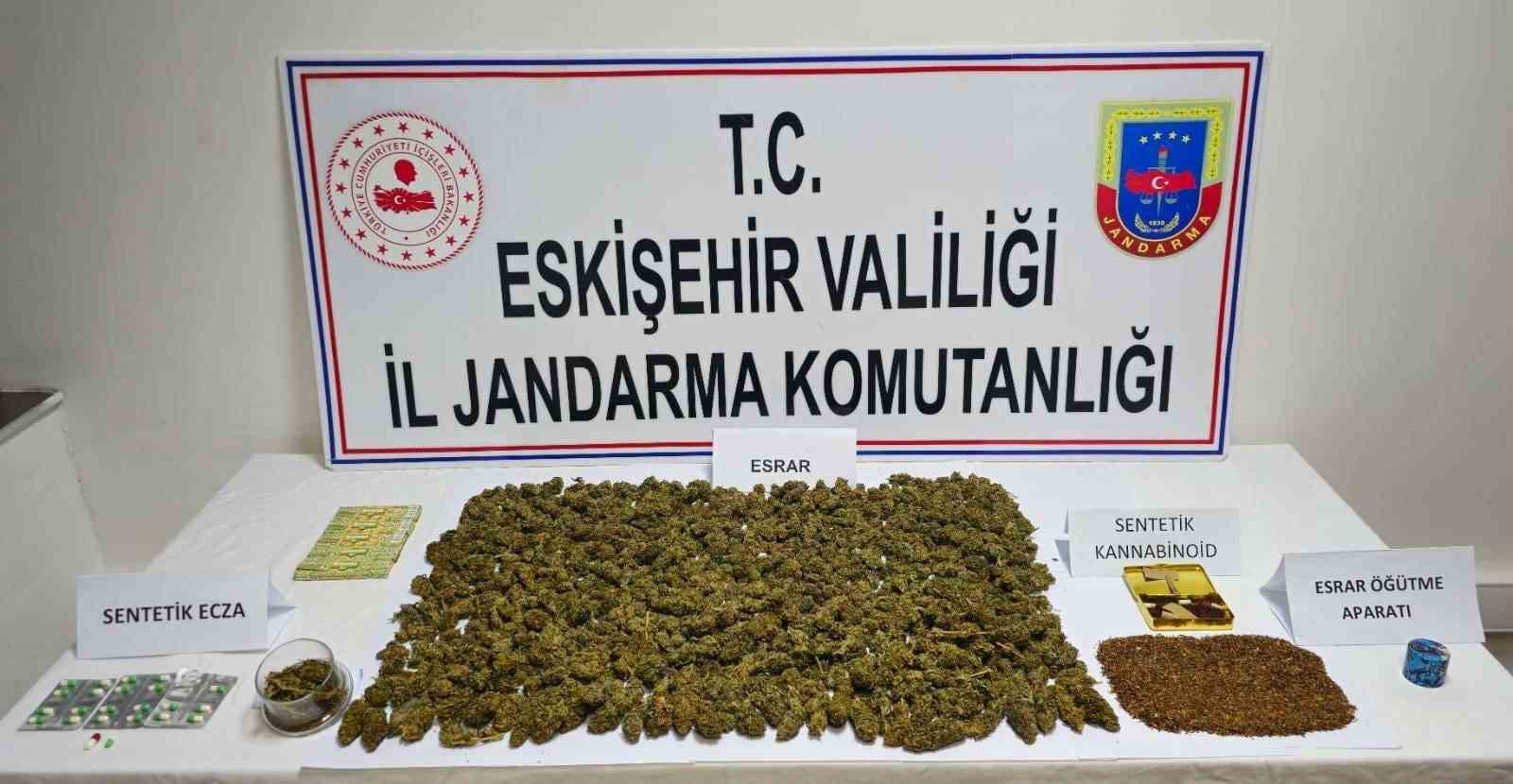 Jandarmadan uyuşturucu operasyonu: 1 kişi tutuklandı