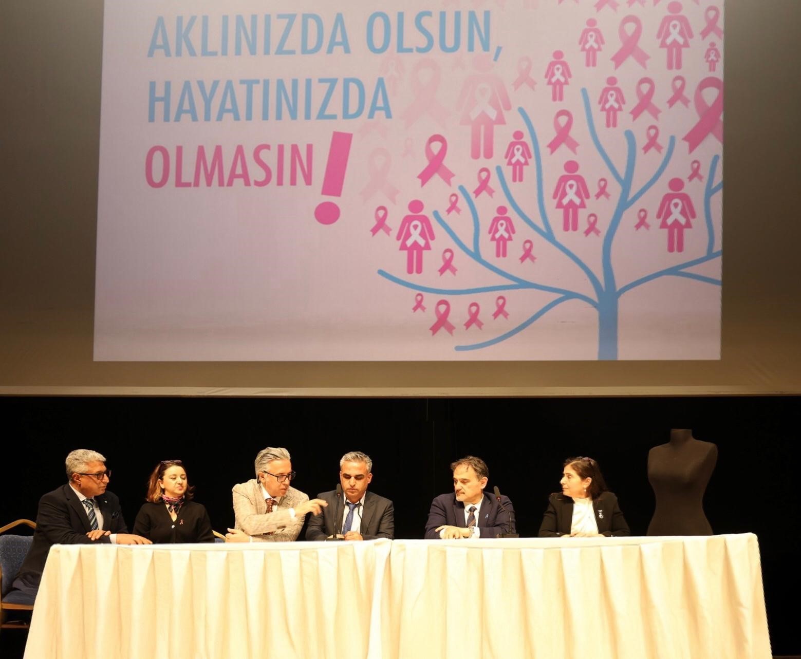 Hekimler, meme kanserine dikkat çekmek için yola çıktı
