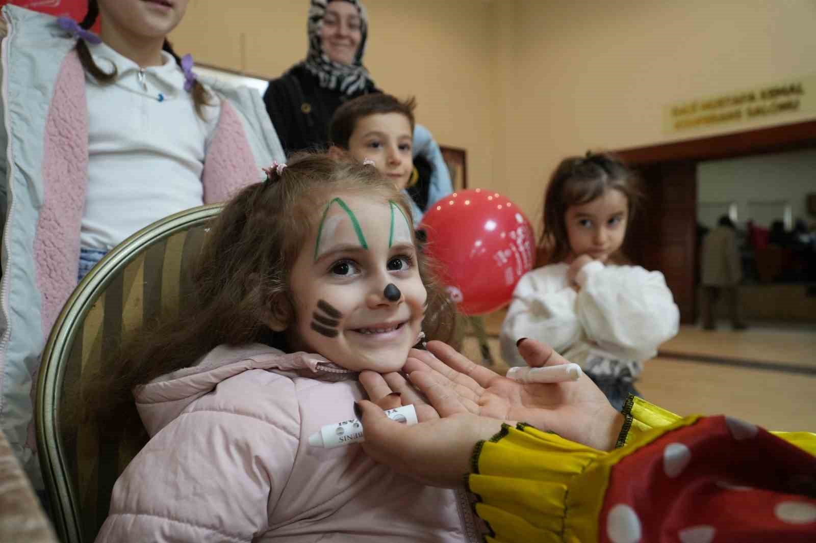 G&ouml;lc&uuml;k&rsquo;te &ouml;ğrenciler i&ccedil;in "Ara Tatil Tiyatro Şenliği" başladı
