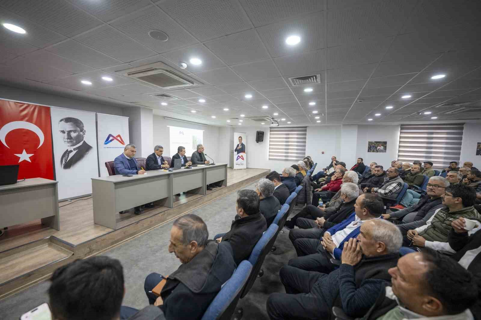 Mersin&rsquo;de haşereyle m&uuml;cadele bilgilendirmesi
