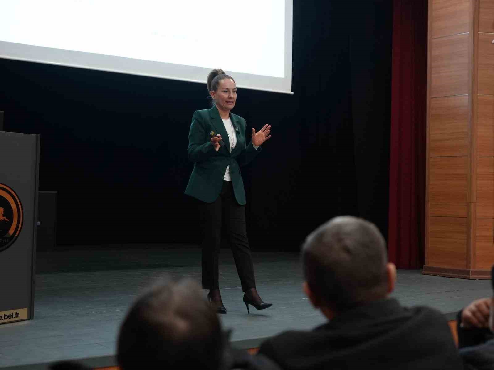 Şof&ouml;rlere stres y&ouml;netimi eğitimi verildi
