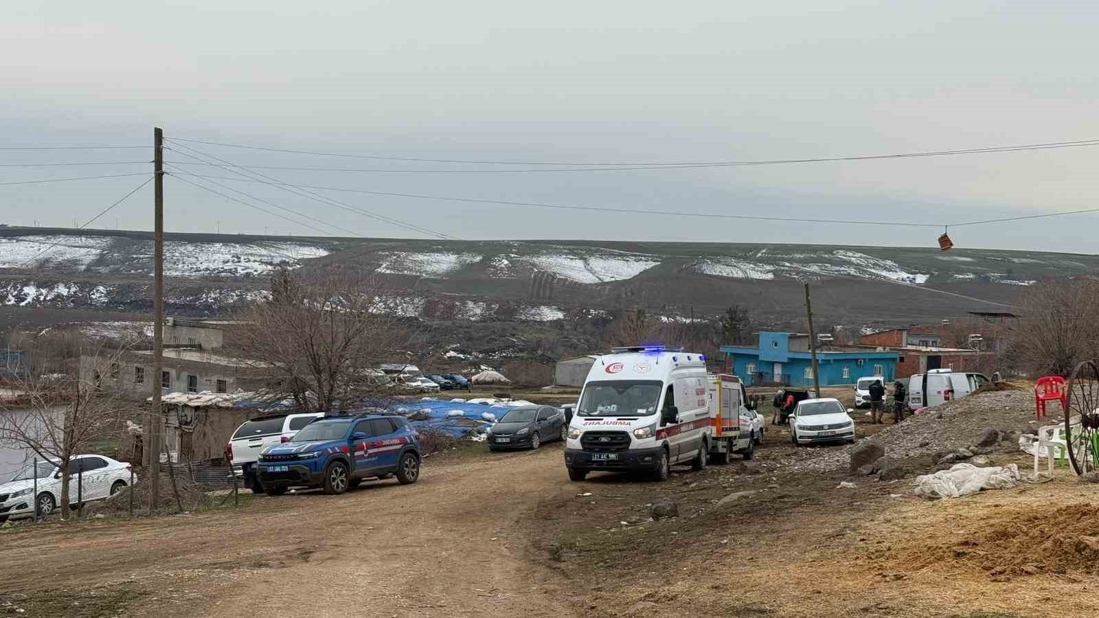 Diyarbakır’da 2 çocuk annesi, sırra kadem bastı