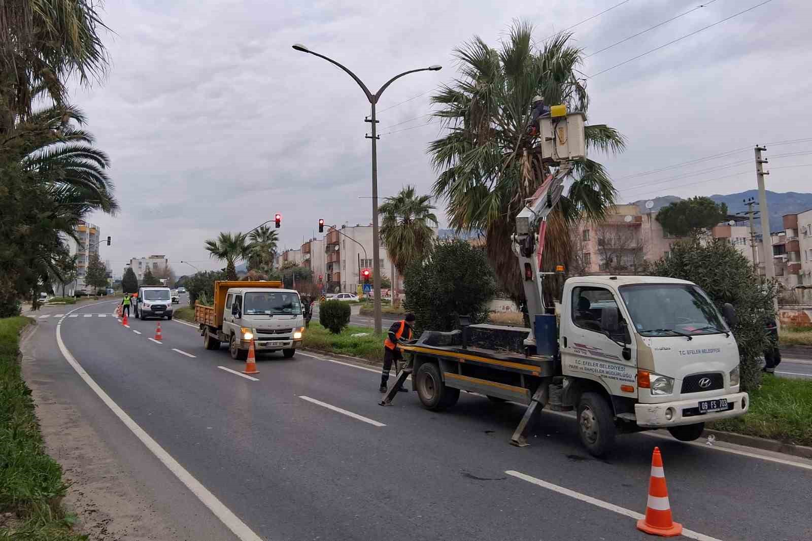 Efeler Belediyesi&rsquo;nden Umurlu Karayolu&rsquo;nda &ccedil;alışma
