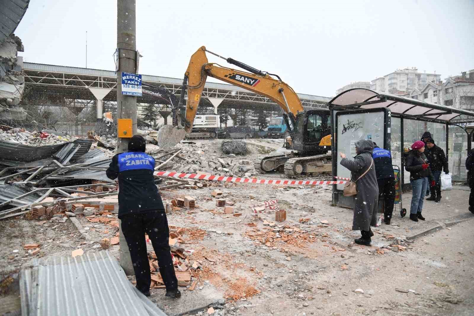 Pursaklar’da zabıta ekipleri sahada denetimlerini aralıksız sürdürüyor