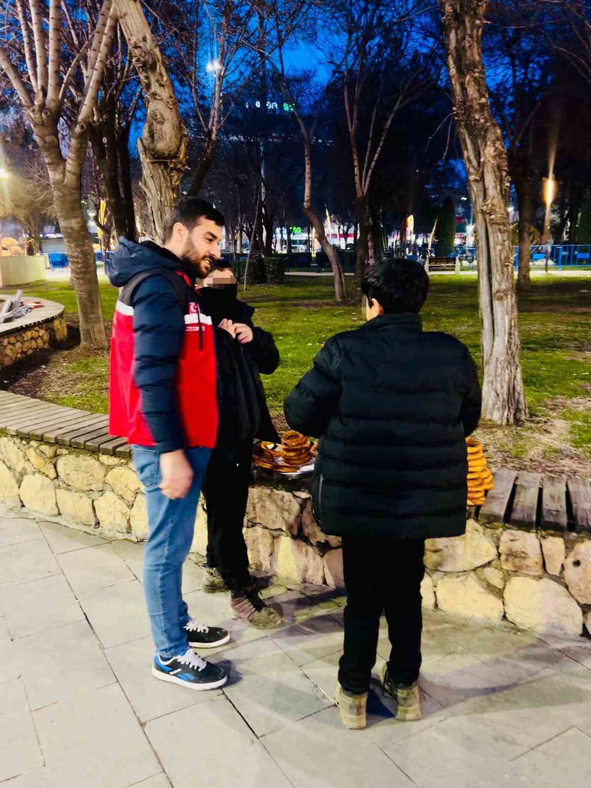 Batman’da çocukların güveni için gece mesaisi