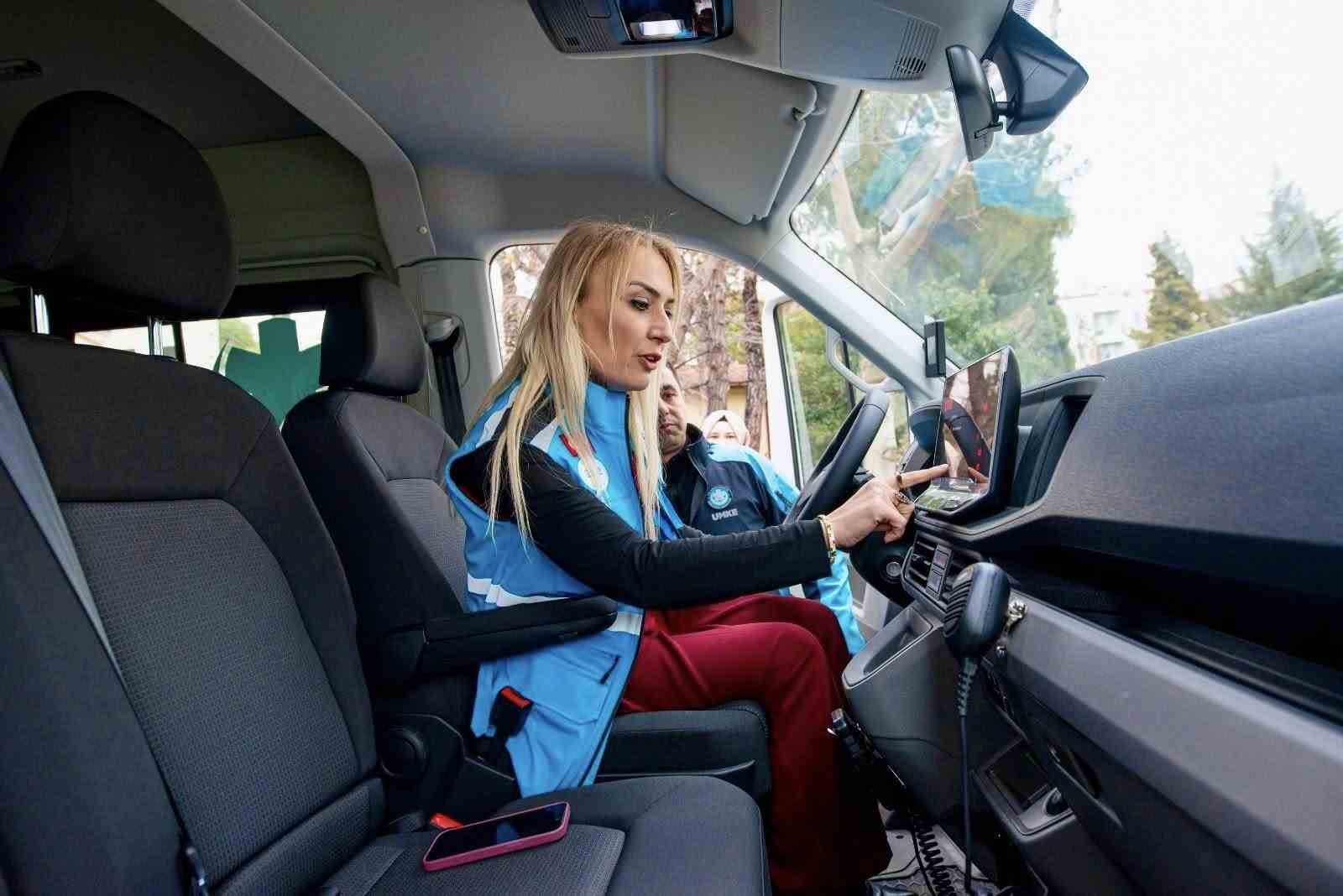 Muğla UMKE’ye tam donanımlı lojistik araç