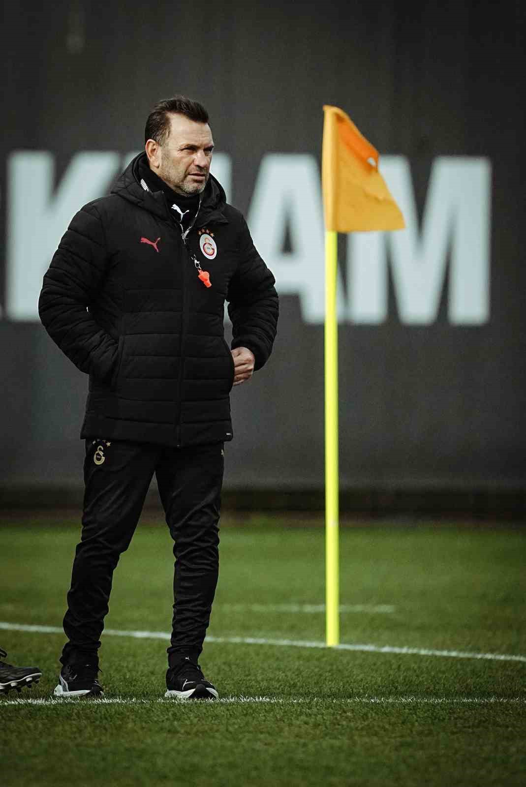 Galatasaray, Fatih Karag&uuml;mr&uuml;k ma&ccedil;ı hazırlıklarına başladı
