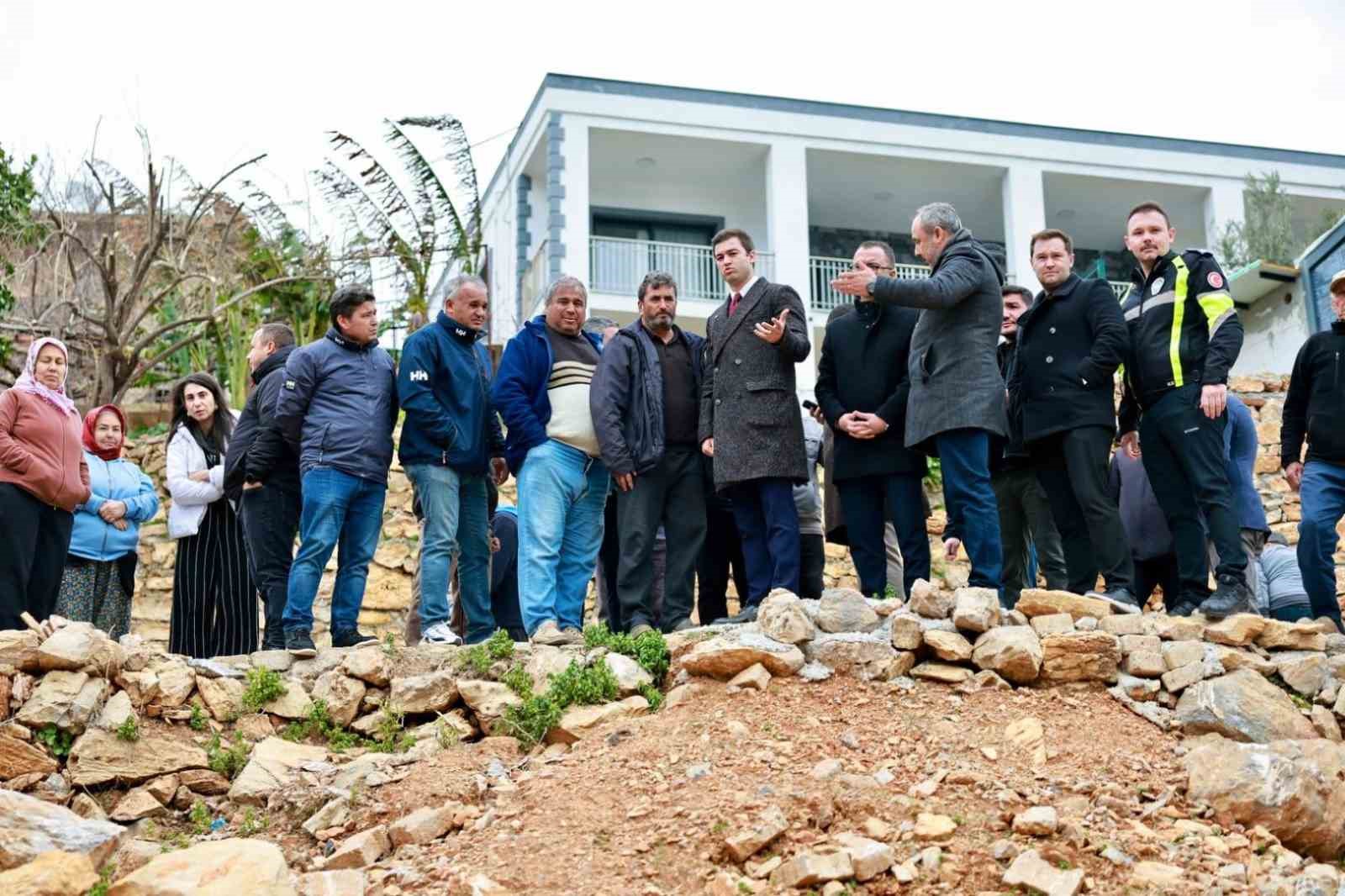 Başkan Mandalinci: "Mahallelerimizin ihtiya&ccedil;larını yerinde tespit ediyoruz"
