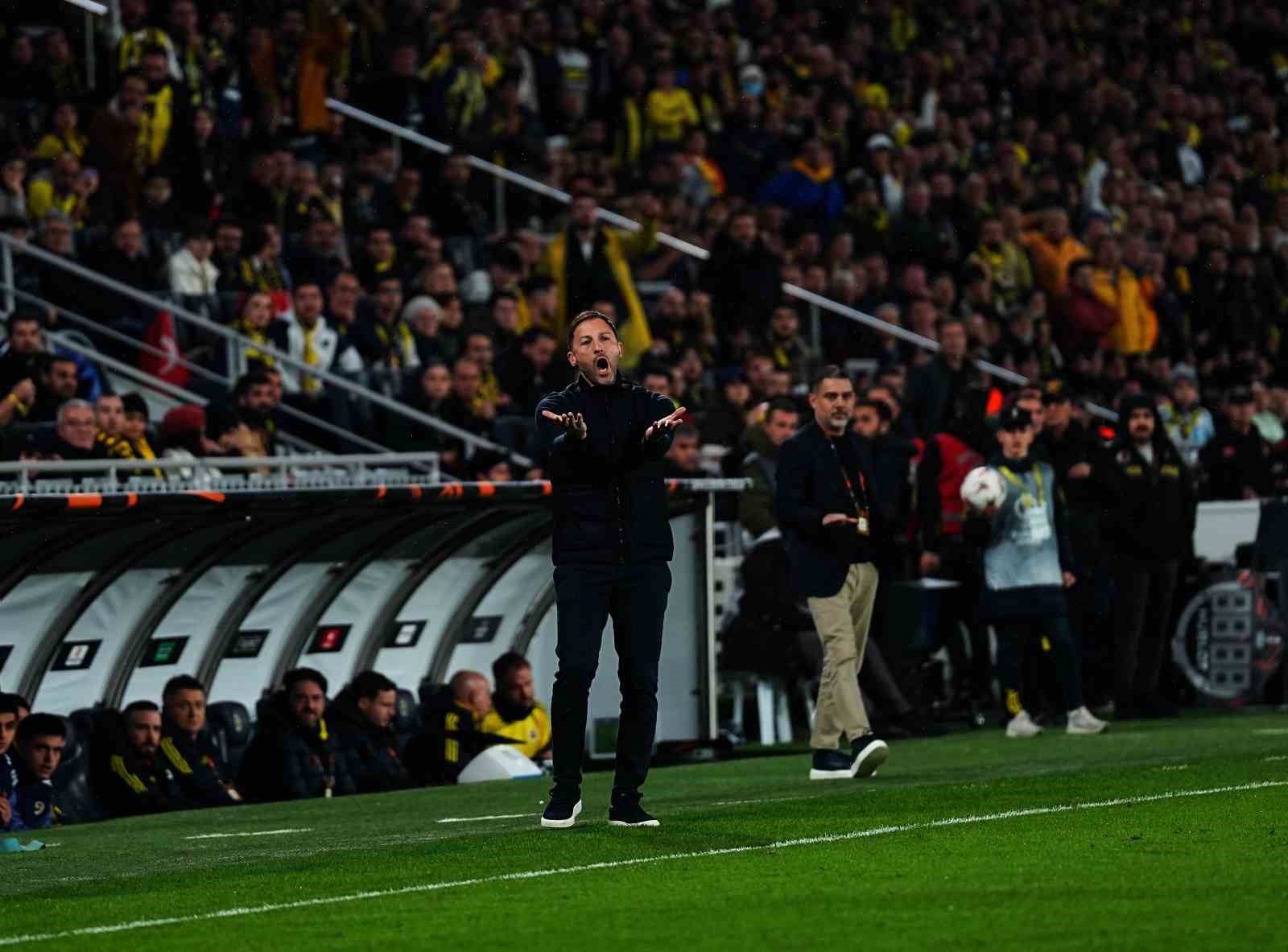 UEFA Avrupa Ligi: Fenerbah&ccedil;e: 0 - Aston Villa: 1 (İlk yarı)
