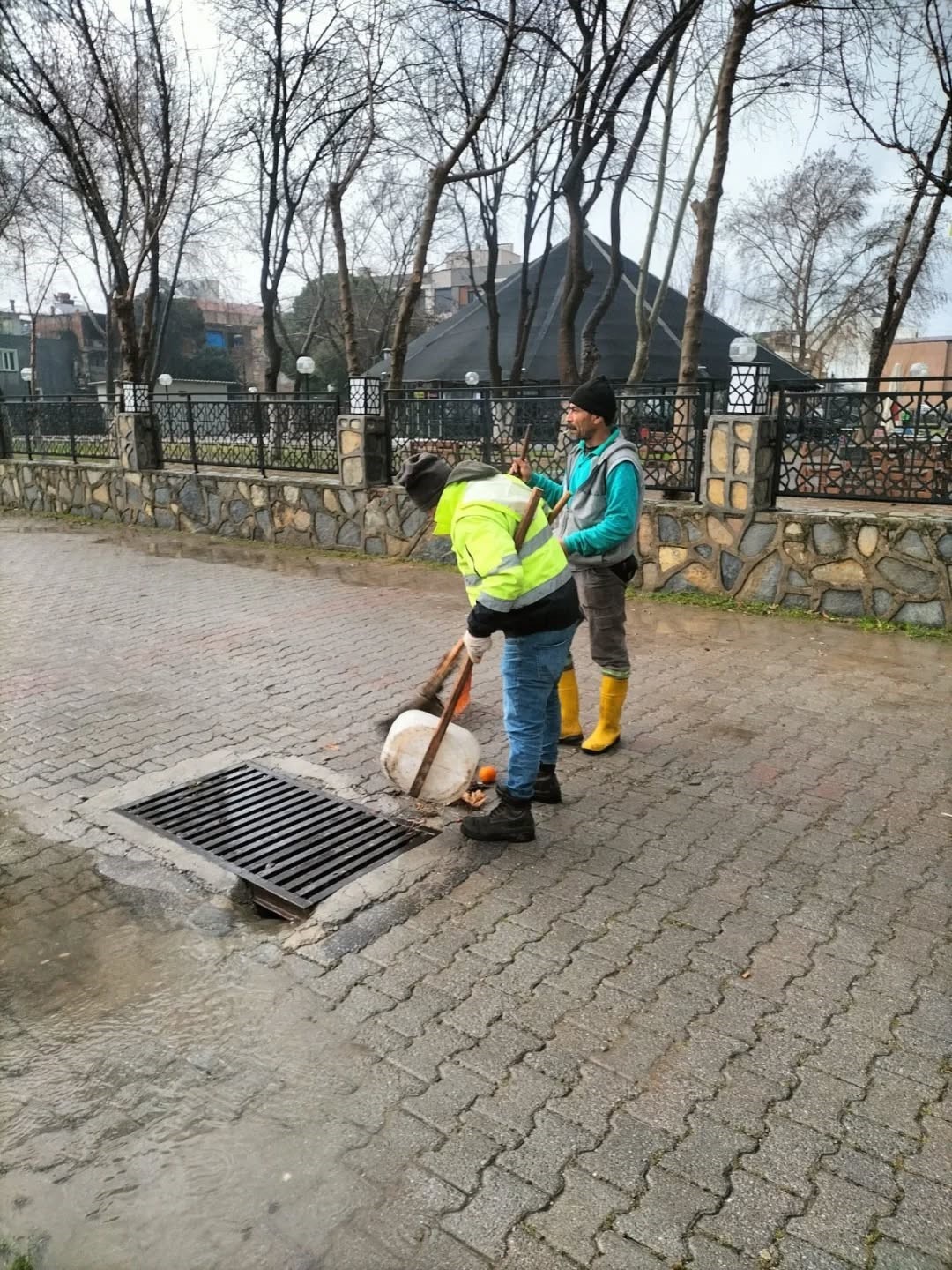 Germencik Belediyesi&rsquo;nden sağanak yağışa karşı &ouml;nlem
