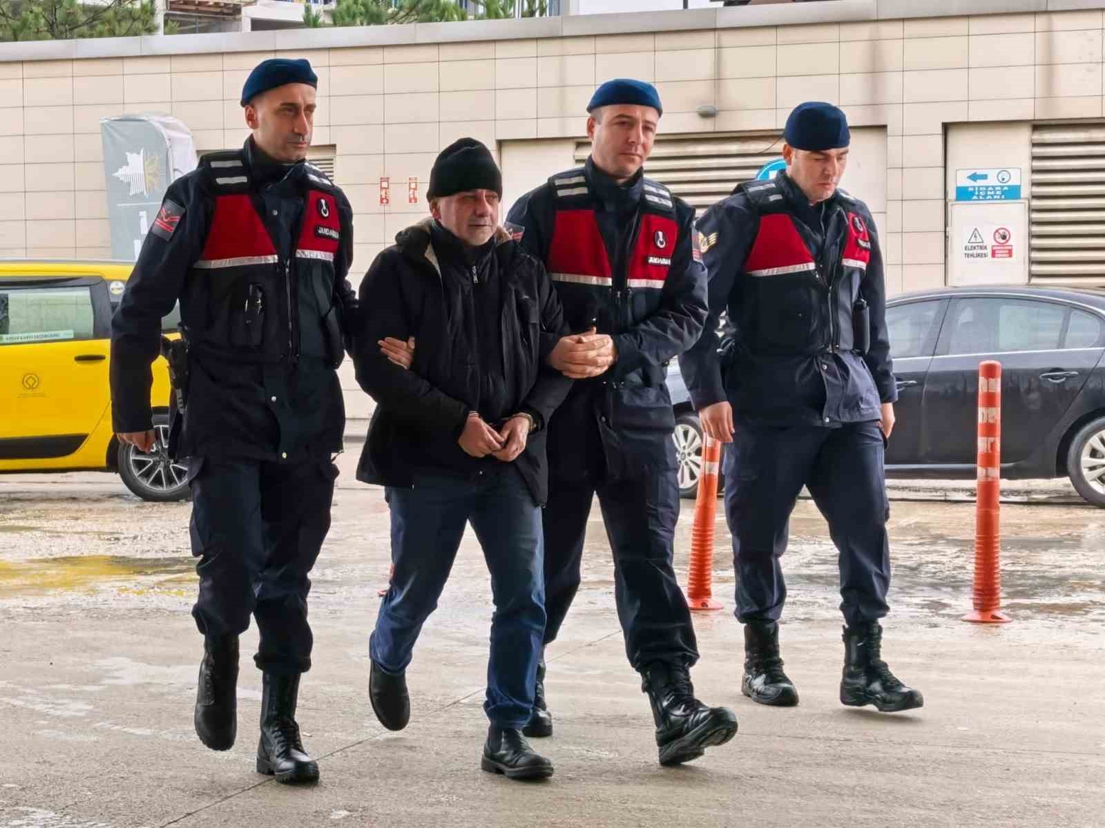 Bursa&rsquo;da 13 yıl hapis cezasıyla aranan ş&uuml;pheli yakalandı
