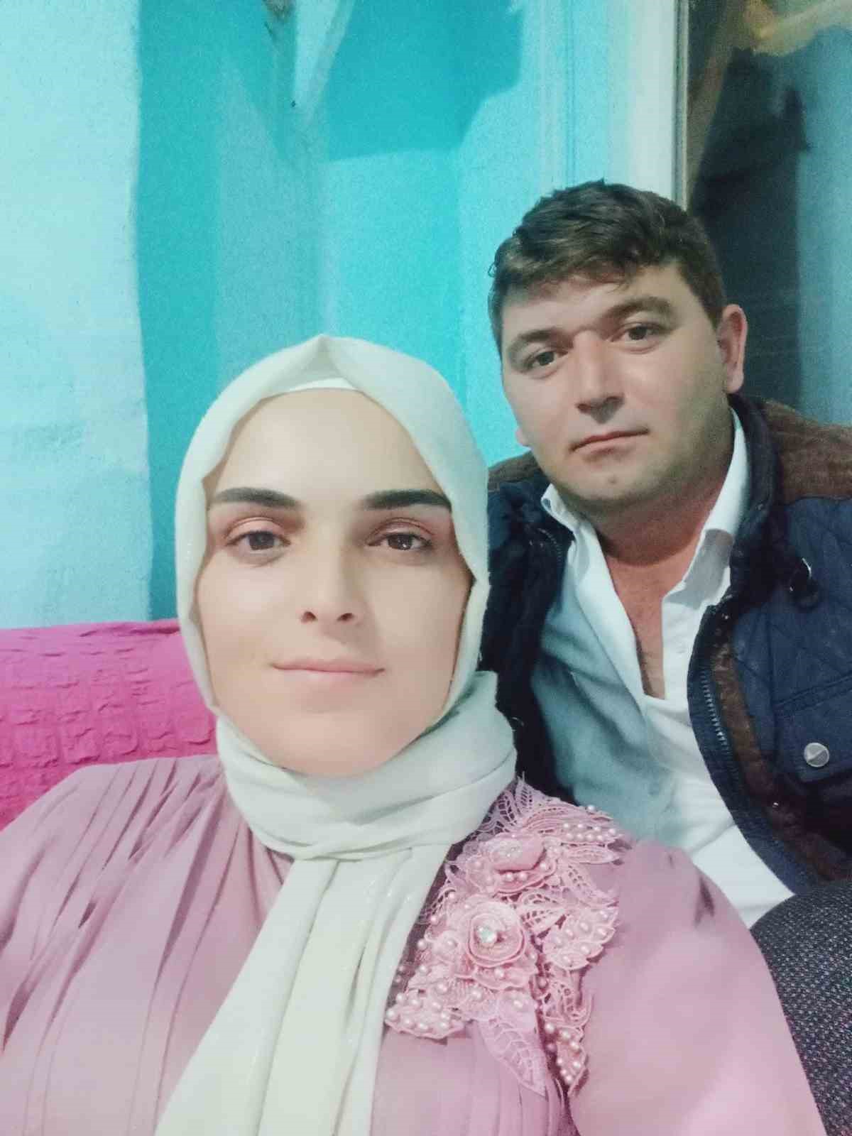 Tarladan d&ouml;nen karı-kocayı &ouml;ld&uuml;ren sanığın yargılanmasına başlandı
