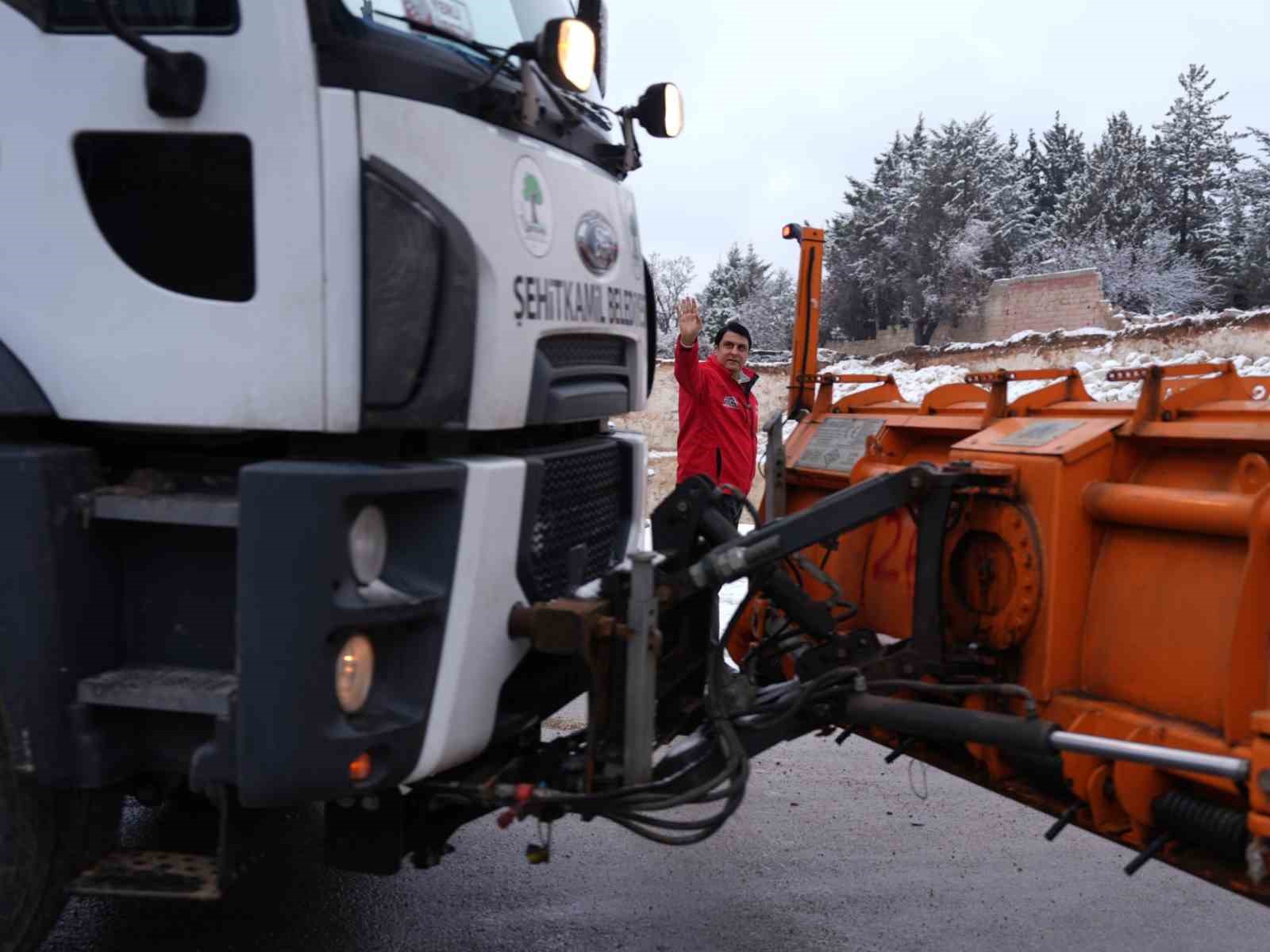 Şehitkamil’de kar mesaisi