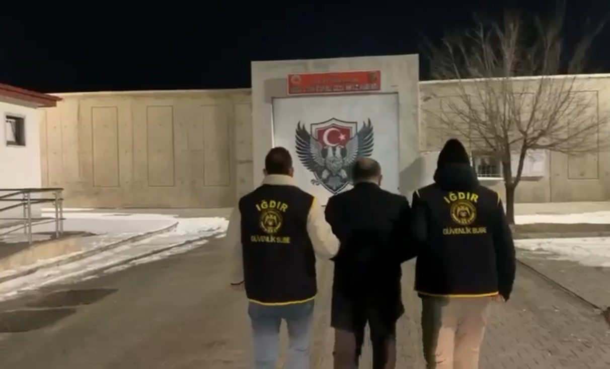 DEM Parti Iğdır İl Başkanı Deniz Kaynar tutuklandı