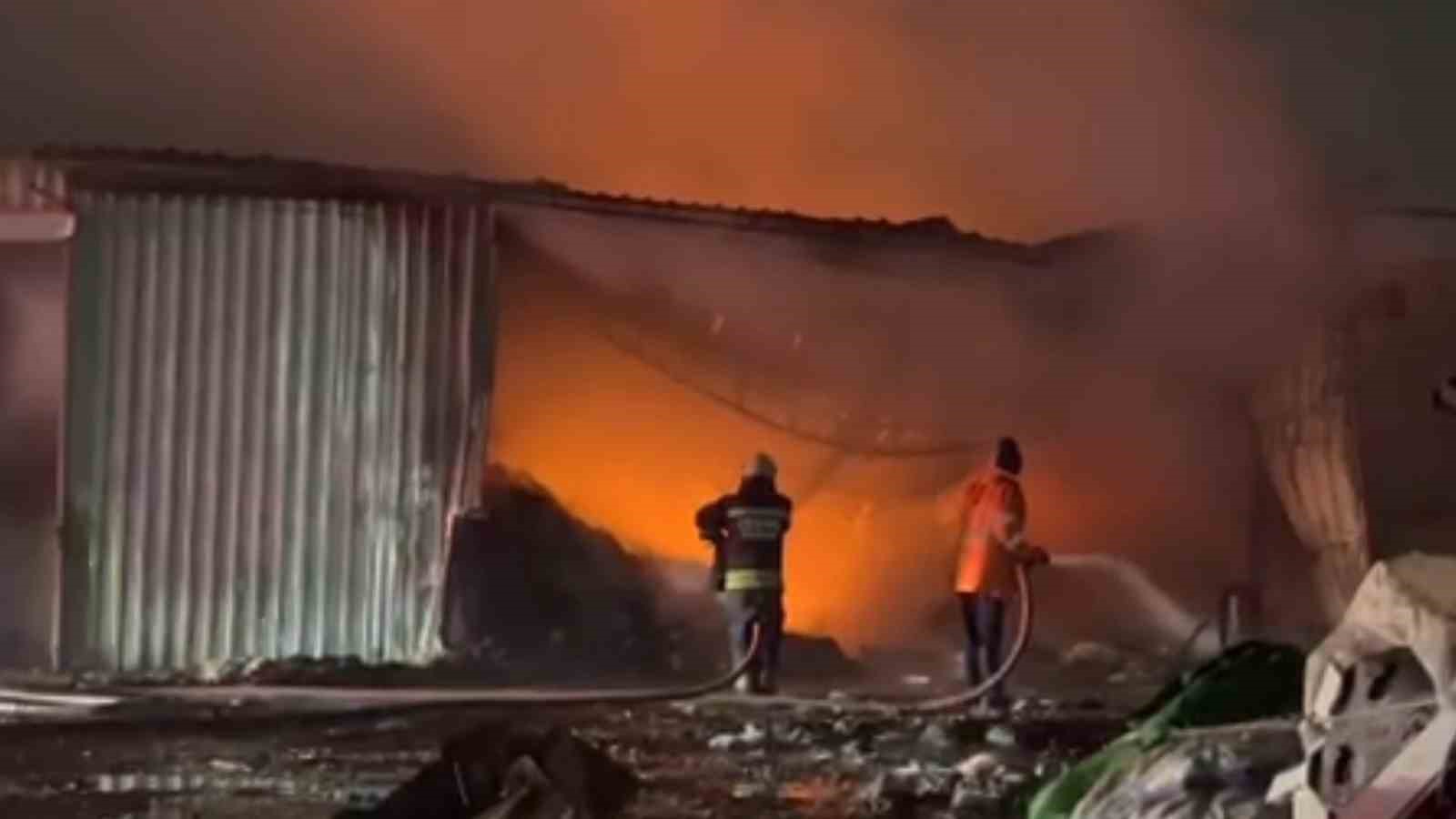 Tekirdağ’da tekstil geri dönüşüm fabrikasında yangın