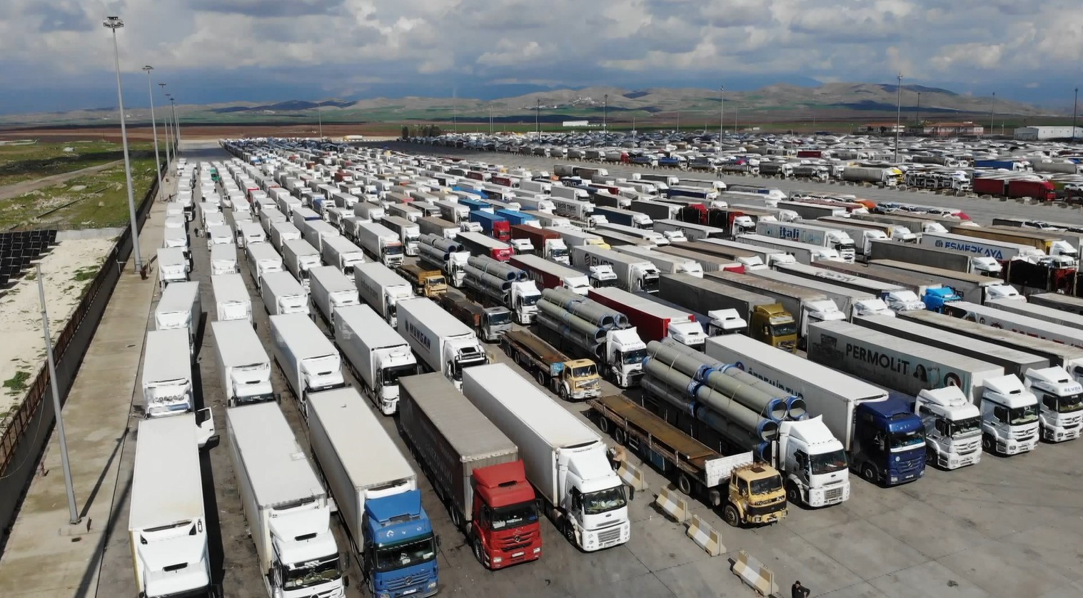 Habur Sınır Kapısı ihracatta rekora imza attı