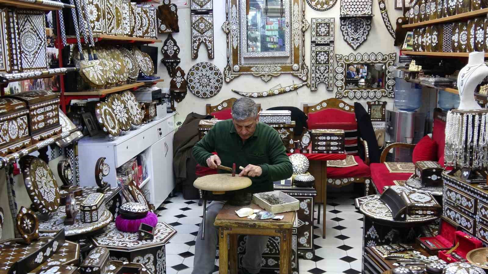 Padişah mesleğini yaşatan Gaziantepli ustaya ’Yaşayan İnsan Hazineleri’ ödülü